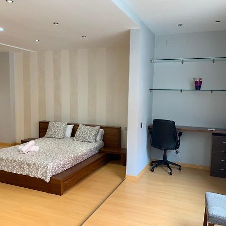 Luxury Apartment Mercat Central ตาร์ราโกนา ภายนอก รูปภาพ