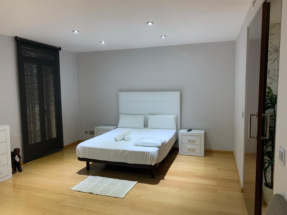 Luxury Apartment Mercat Central ตาร์ราโกนา ภายนอก รูปภาพ