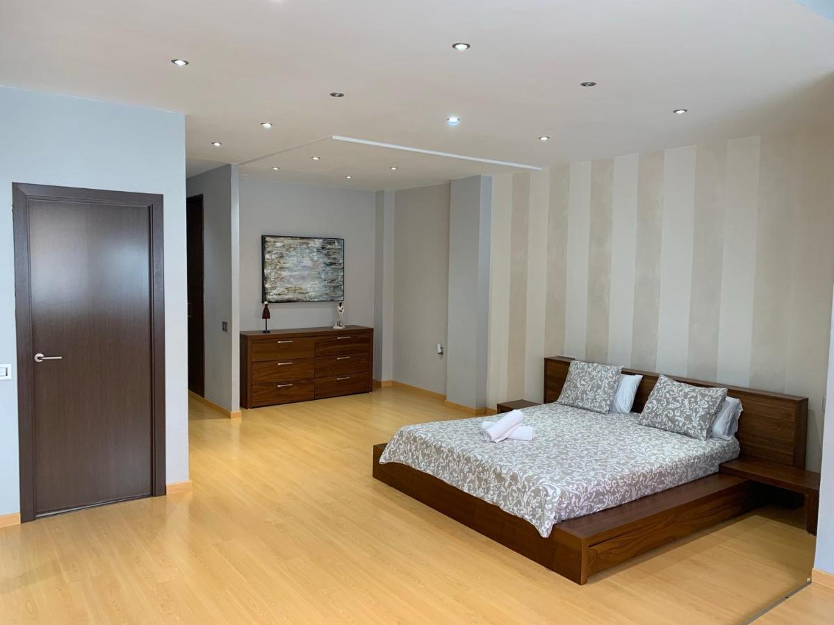 Luxury Apartment Mercat Central ตาร์ราโกนา ภายนอก รูปภาพ